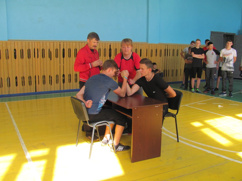 Міжнародний день студентського спорту в Охтирському коледжі СНАУ