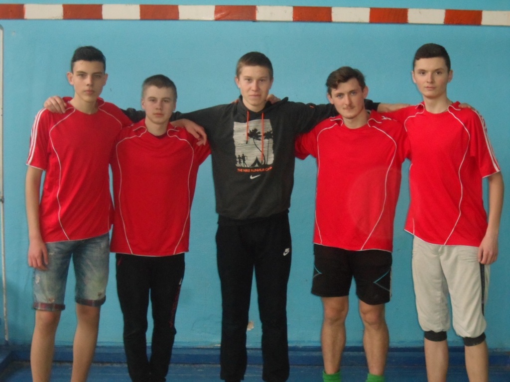 Пройшли змагання з міні-футболу серед студентів коледжу