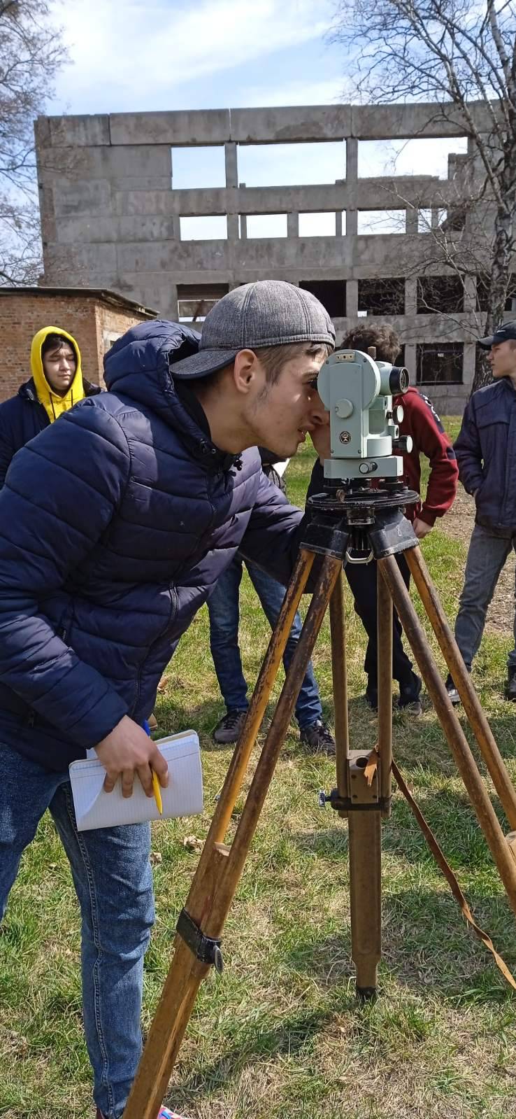 Студенти 23 та 34 груп  спеціальності 192 Будівництво та цивільна інженерія.