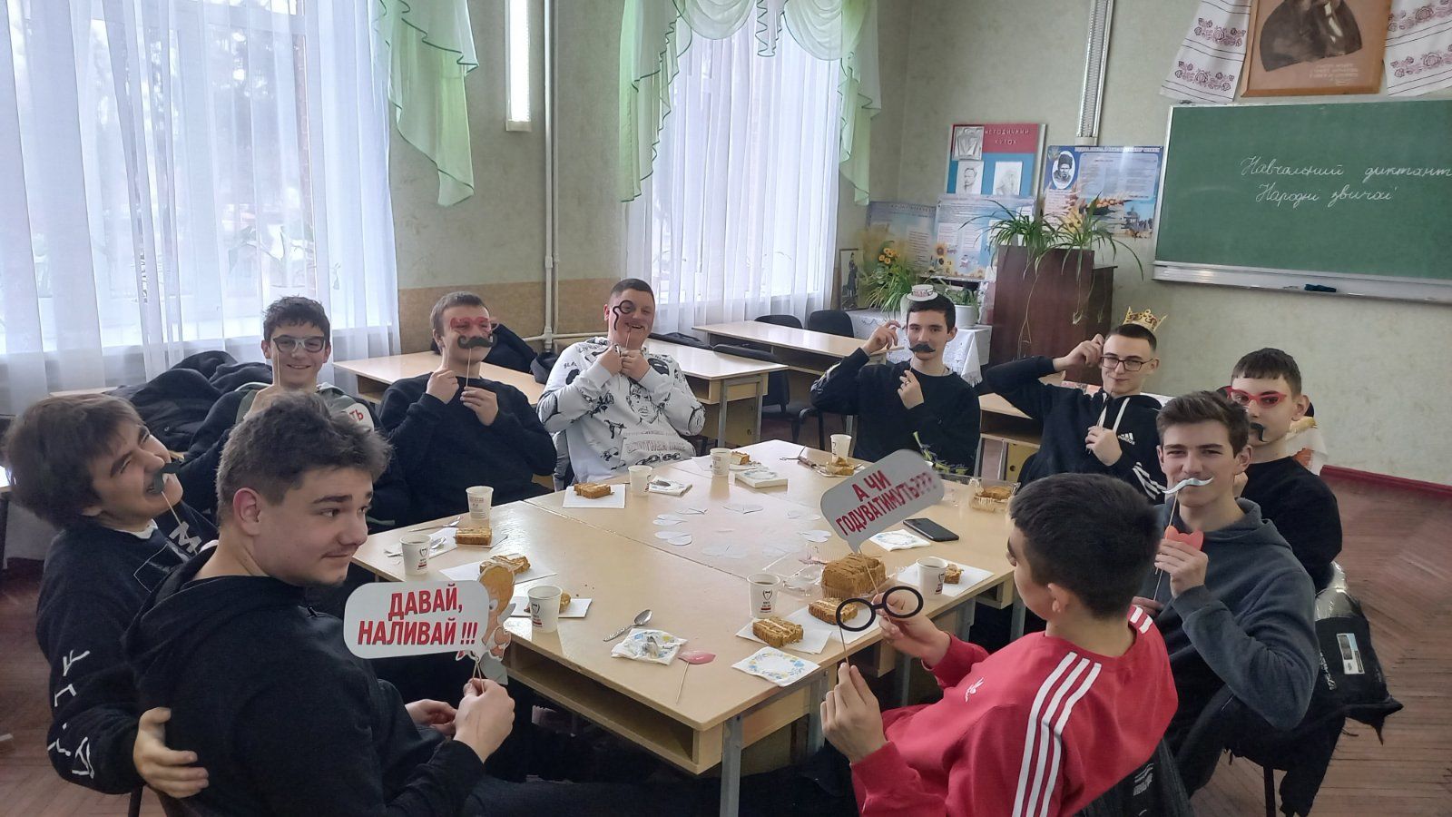 Солодкий стіл з нагоди Дня Святого Валентина